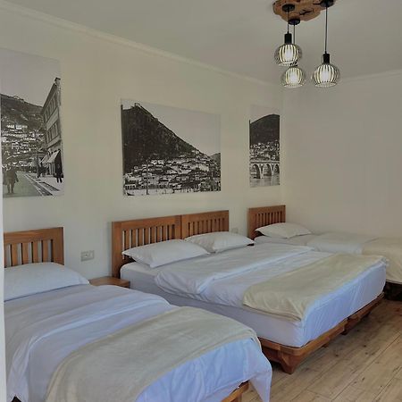 Cereni Guesthouse Berat Zewnętrze zdjęcie