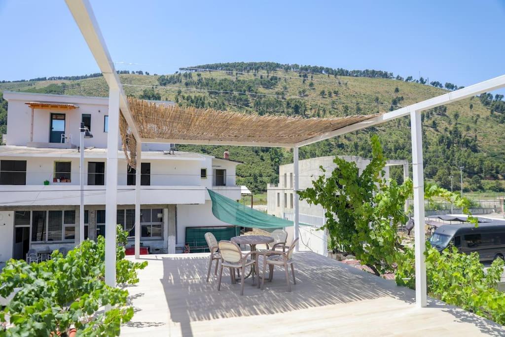 Cereni Guesthouse Berat Zewnętrze zdjęcie