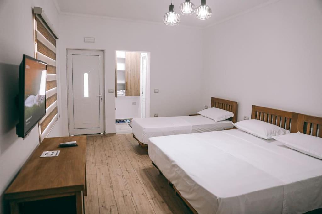 Cereni Guesthouse Berat Zewnętrze zdjęcie
