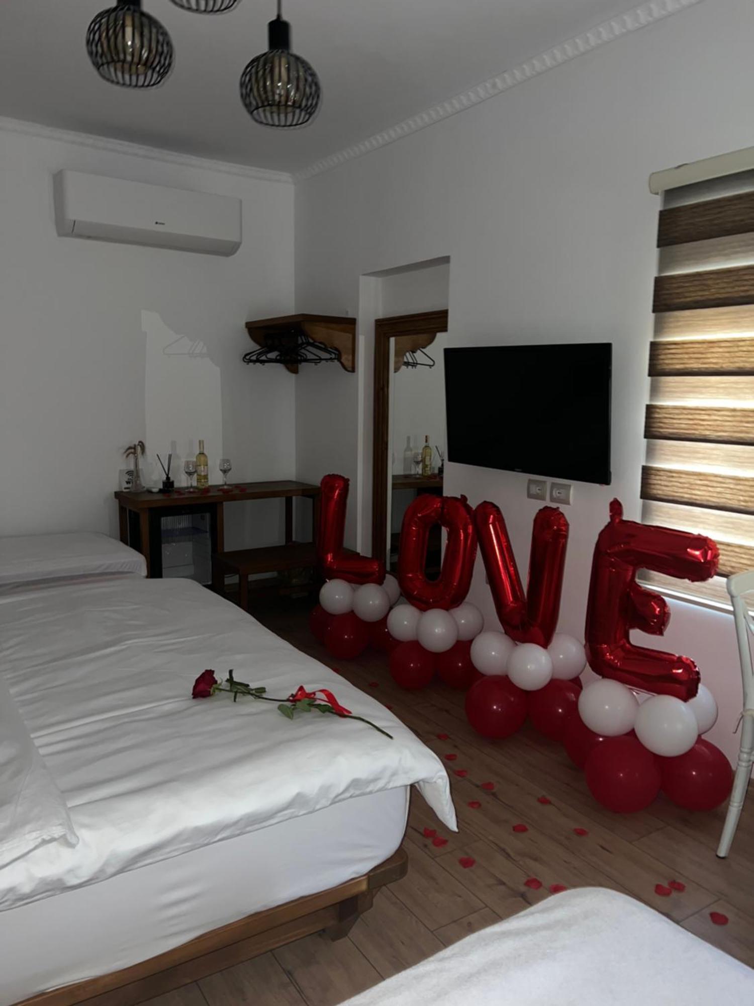 Cereni Guesthouse Berat Zewnętrze zdjęcie
